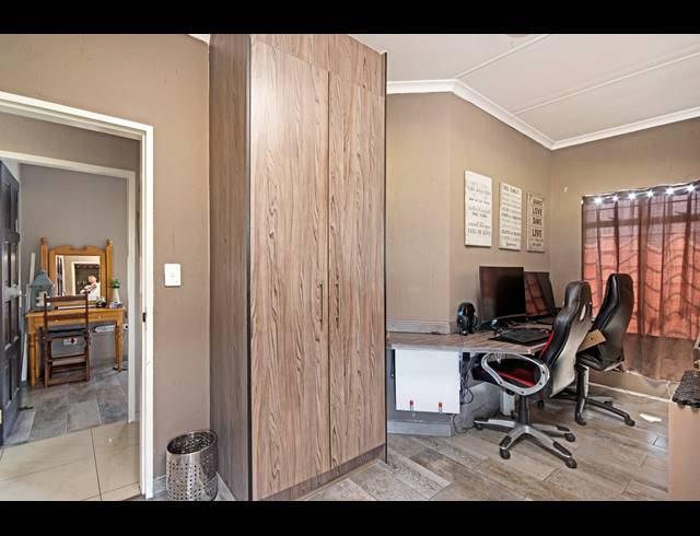 2 BEDROOM FREEHOLD FOR SALE IN RAND COLLIERIES